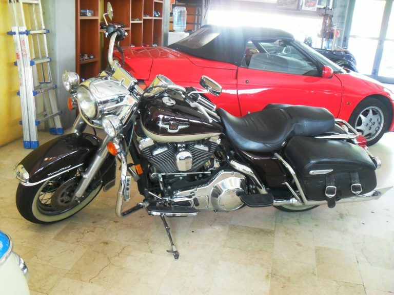 HARLEY DAVIDSON FLHR ROAD KING 95th Anniversary